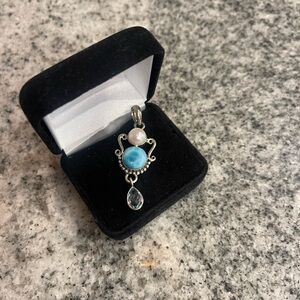 Elegant 925 Silver and Blue Turquoise Pendant with Pearl